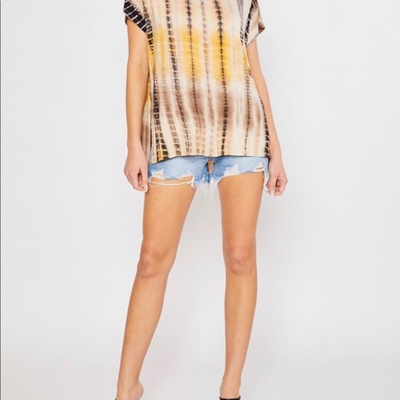 New Tie-Dye Slit Side Knot Top! - Picture 4 of 4